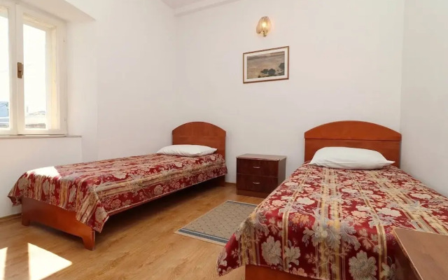 Apartment Lepur Slano - Two-bedroom Apartment With Terrace