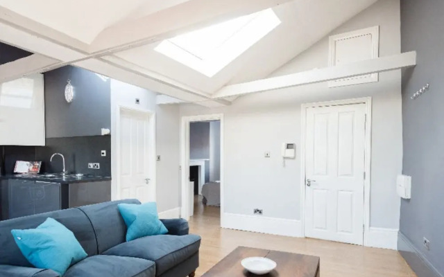 The Riverside Escape - 3bdr in 3 Central Apartments