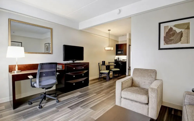 Holiday Inn Select