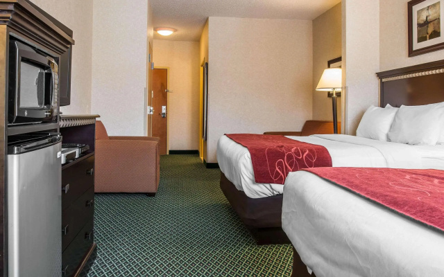 Comfort Suites Canton - Detroit
