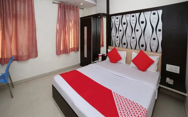 OYO 19387 Palace Guest House