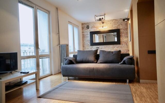 Апартаменты Bizzi LuxDesign Studio комната для гостей