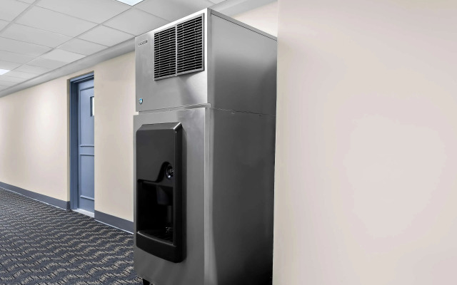 SureStay Plus by Best Western Windsor