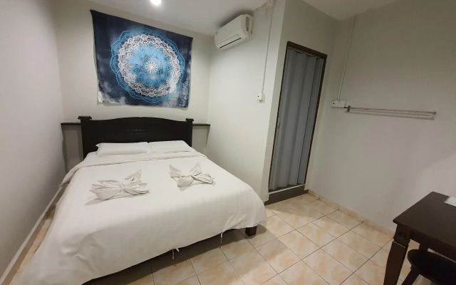 De Chukai Hotel