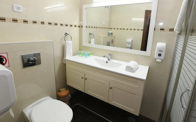 Avi's Suites - 44 Hativat Hanegev