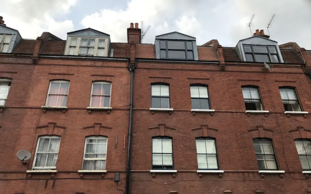 Rooms At103
