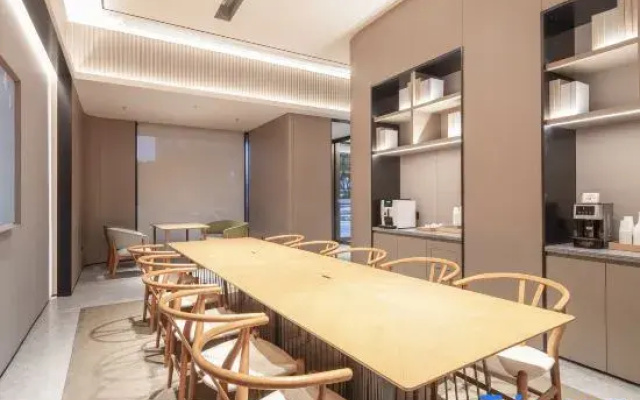 JI Hotel (Kunshan Bacheng Old Street Manlihui Commercial Center)