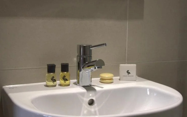 Highclere Hotel