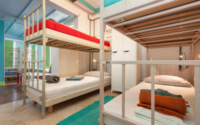 Roundabout Hostel - hostel