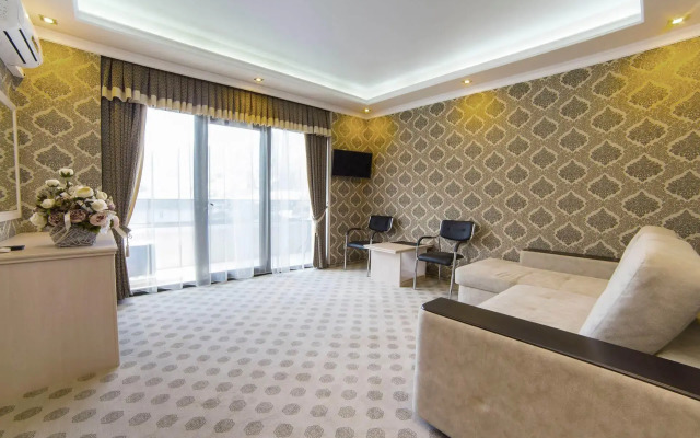 Grand Hotel (Гранд)