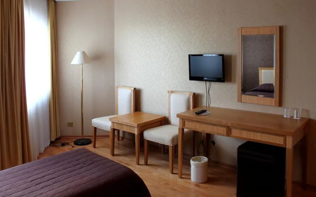 Hotel Rena