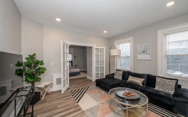 Luxe Spot Suites