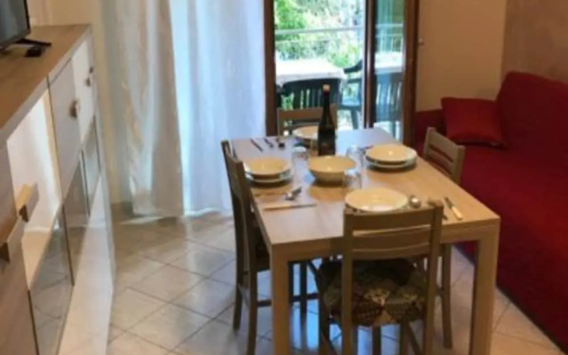 Renovated Flat Near the Main Avenue