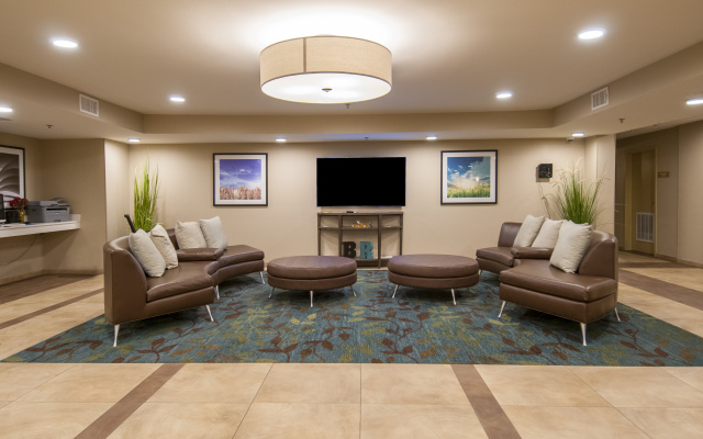 Candlewood Suites Baton Rouge - College Drive by IHG