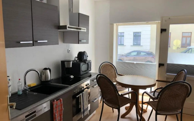 Zentrale 2 Zimmer EG Wohnung mit Balkon