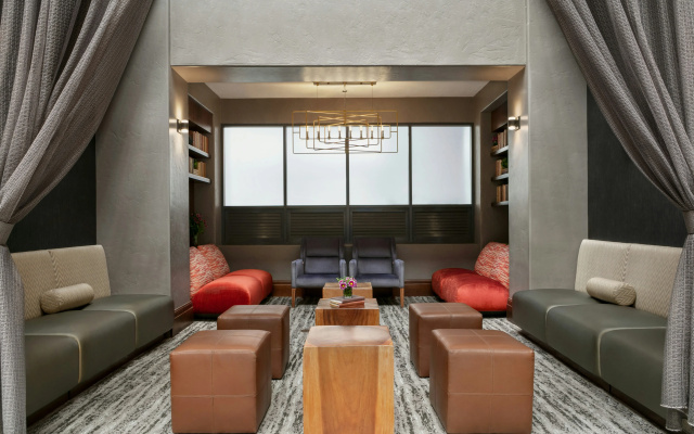 Embassy Suites by Hilton Los Angeles Downey