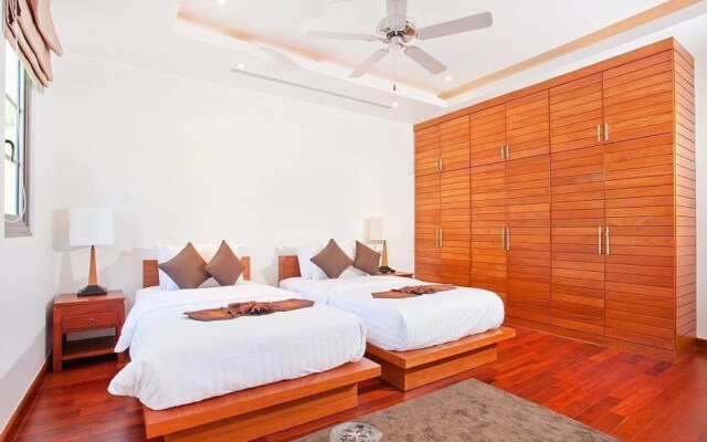 Отель Diamond Villa 3Bed No.103 комната для гостей