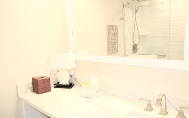 Jamaica Royale T52 - 2 Br Condo