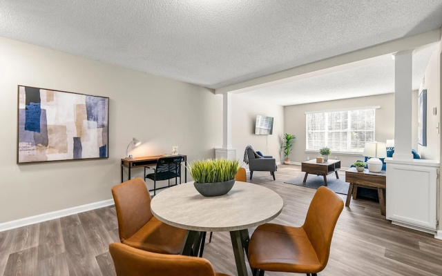 Upper Westside 2BR Free Parking Wi-fi