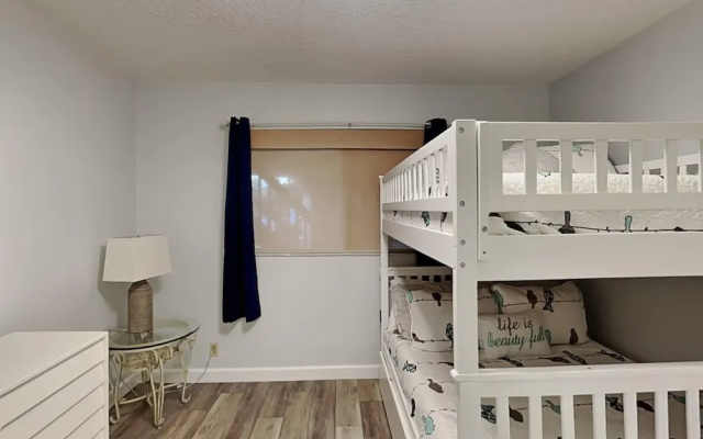 Hibiscus by Distinctive Beach Rentals