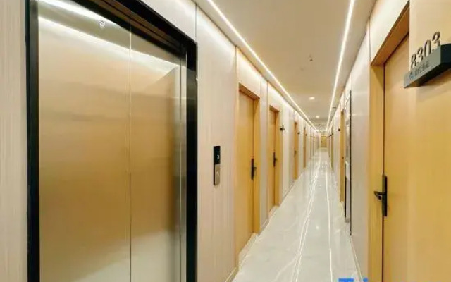 Shanghai Ruyue Fashion Hotel (Gutang Road Subway Station)