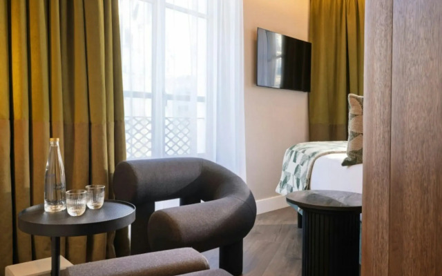 Hôtel Raspail Montparnasse