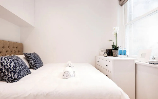 The Lillie Road Residence I - Eh1