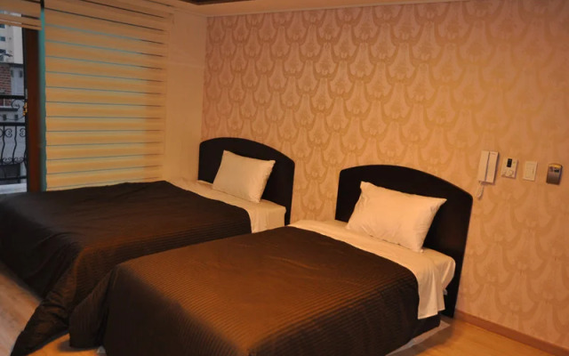 Cloud 9 hotel