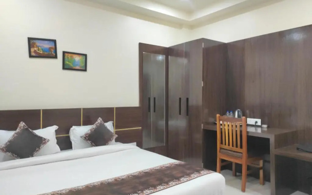 Hotel Paradise Inn