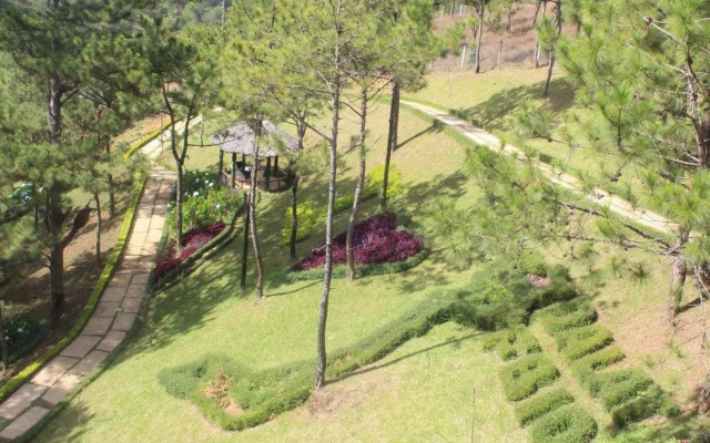 Rung Hoa Hotel