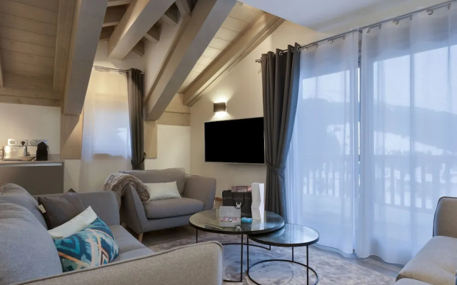 Le C Residence Apartment T4 Cabins A06
