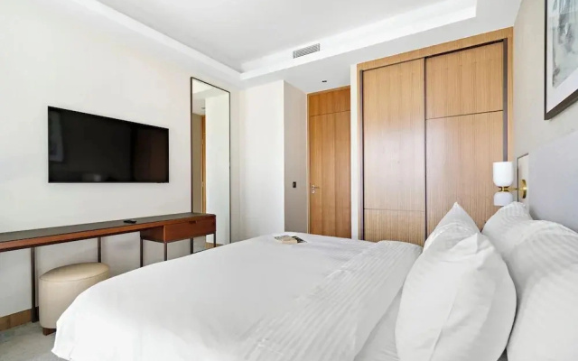 2BR Steps to Burj Khalifa Dubai Mall
