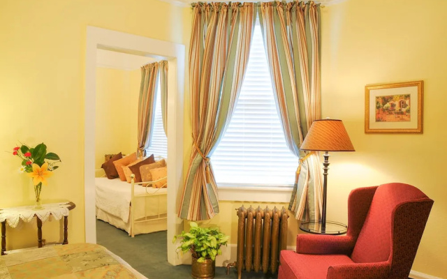 Columbia Hotel