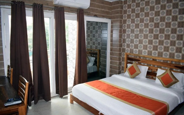 Hotel Palm Tree Sector 31