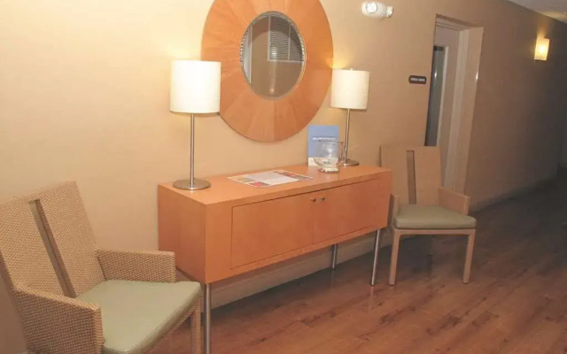 La Quinta Inn And Suites Naples Downtown