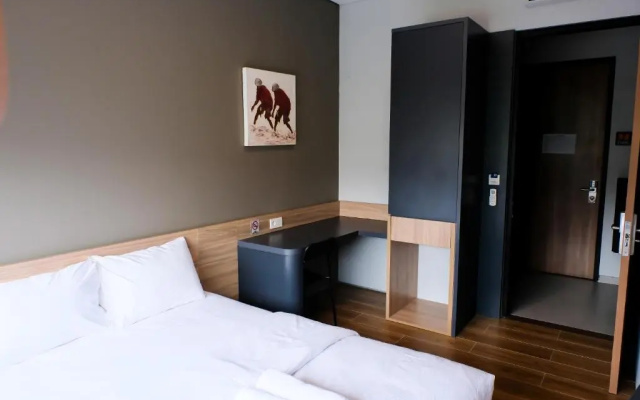 M Studio Karawaci