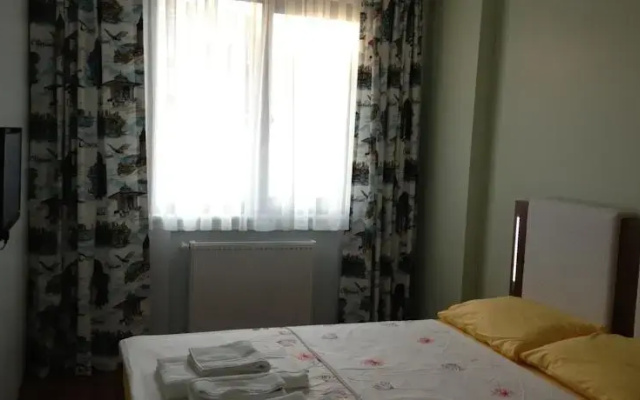 Tatavla Apartments