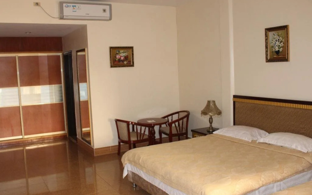 Yim Saan Hotel & Restaurant