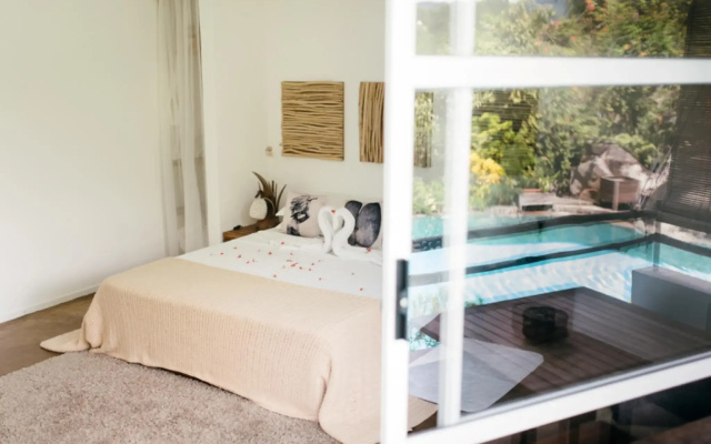 Bliss Hotel