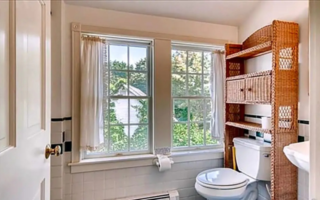 West Tisbury Inn