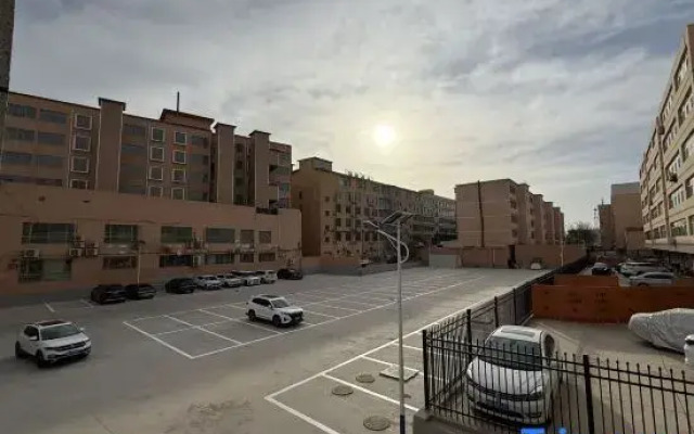 Jinjiang Hotel (Baiyin Jingtai People's Cultural Square)