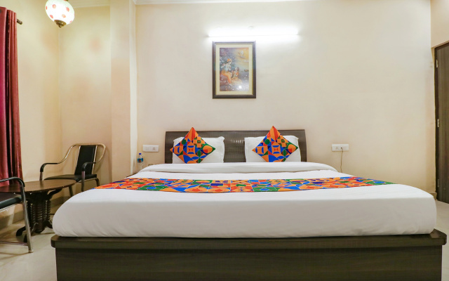 FabHotel Golden Sunrise Inn