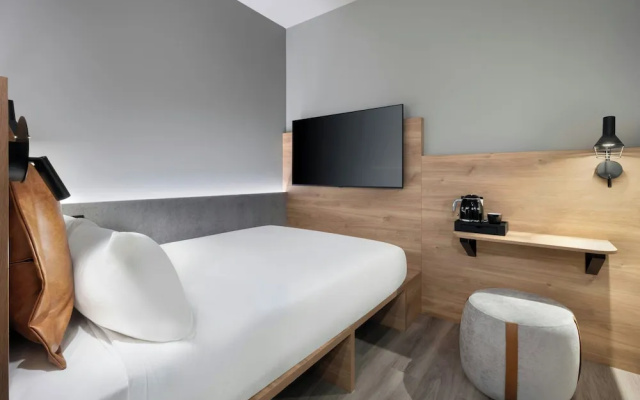 Moxy London Piccadilly Circus