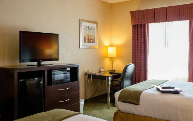 Holiday Inn Express Hotel & Suites Oxford by IHG