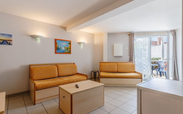Oceanfront Gem on Rue Anatole France