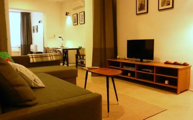 Redlotus Accommodation - Old City