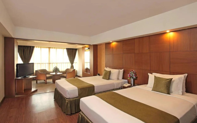 Hotel Aurora Towers