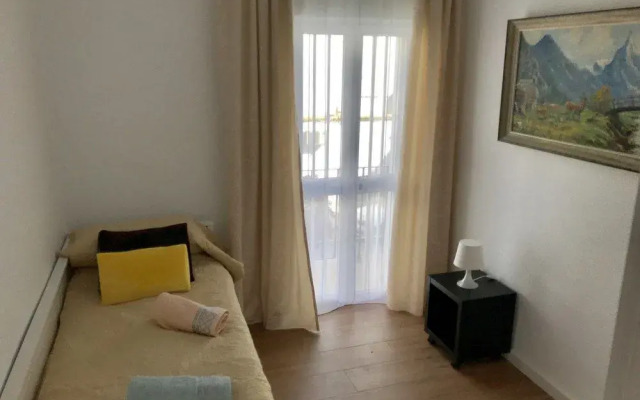 New Flat Close Beach