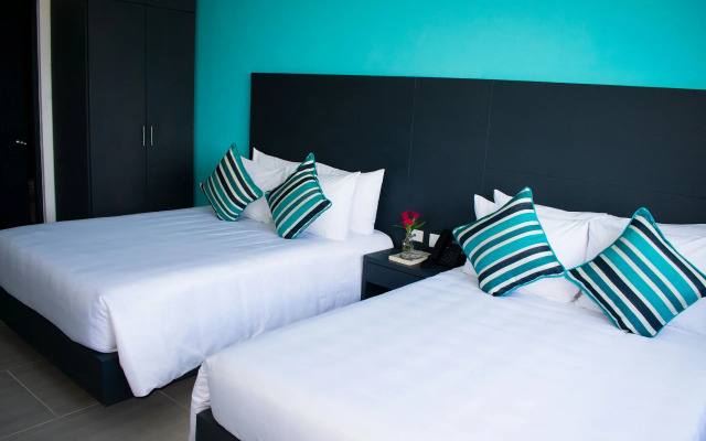 Hotel V10 Playa del Carmen