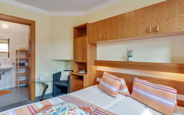 Vibrant Apartment near Ski Area in Fiss